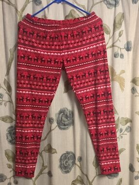 Apt. 9 Red Reindeer Fair Isle Leggings